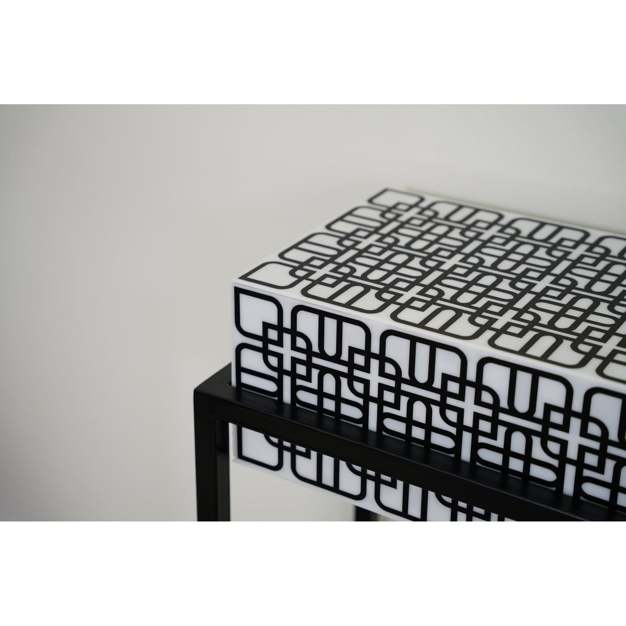 Console with Black and White Lattice Pattern