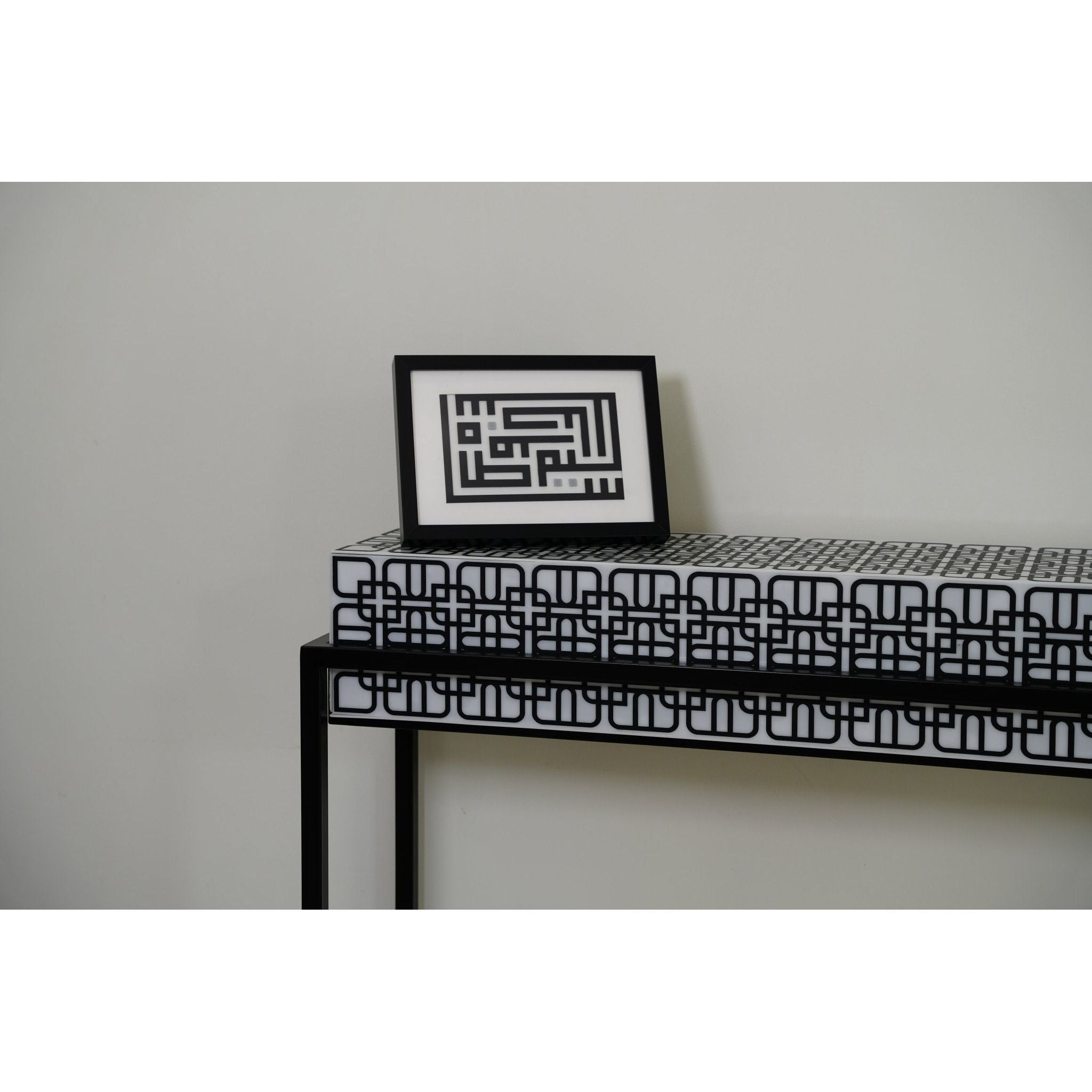 Console with Black and White Lattice Pattern